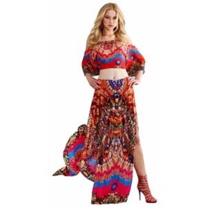 new Shahida Parides ❤︎ Cold Shoulder Silk Top ❤︎